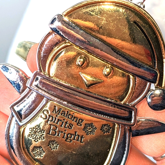 Howard's NWT Holiday Icon Christmas Penguin necklace silver gold - Picture 5 of 14